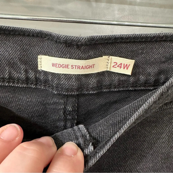 Levi's Premium Wedgie Straight Jeans Highwaisted Distressed Plus Size 24W - Picture 6 of 6